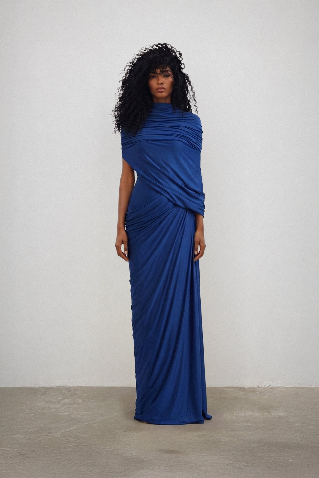 Estrado Review: The Deme by Gabriella Piece