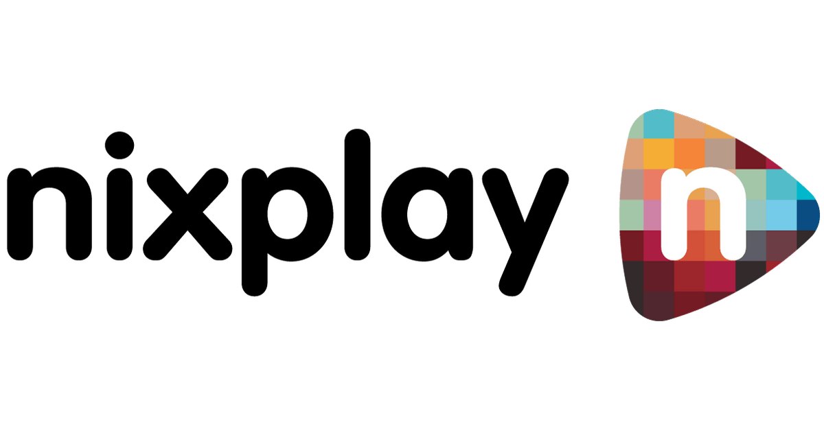 Nixplay's Smart Photo Frames Review: The Digital Picture Frame That Keeps Family Photos Fresh
